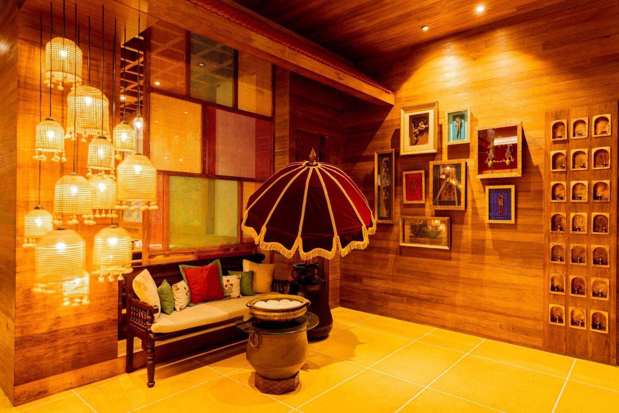 President - Ihcl Seleqtions Hotel Mumbai Exterior photo The lobby of the hotel